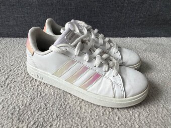 Tenisky Adidas metalické, vel. 35 - 3