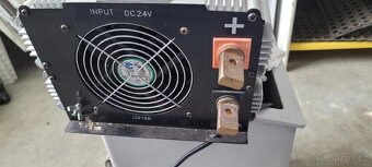 Měnič napětí 24 V na 220V - 3