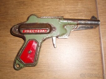 Svítilna - cvrček,nožíky Mikov Afrika,ple.pistolka,trezůrek - 3