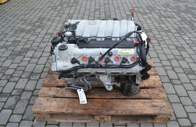 Motor Mercedes-Benz C-Klasse W204 AMG C63 V8 - 3