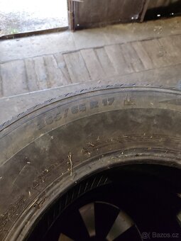 Pneu 265/65/17 - 3