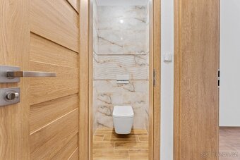 LUXUSNÍ NOVÝ Byt 2+1 70m2 Židlochovice-centrum; 3 metrové st - 3