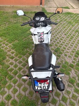 Honda CBF125 - 3