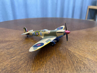 Model letadla 1:72 Spitfire Mk. IX Witty Wings - 3