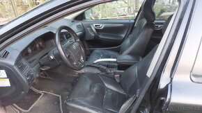 Prodám náhradní díly z Volvo XC70 2.4 automat - 3