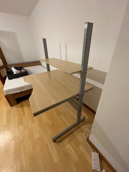 Psací stůl s policí - výškově nastavitelný - 3