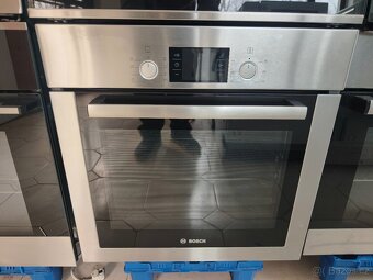 Německá vestavba Bosch HBA43T350, 3x teleskopy, krásná - 3