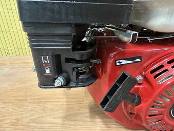 benzínový motor 7.5 HP - 3