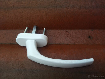 Okna plastová bílá TROJSKLO - 3