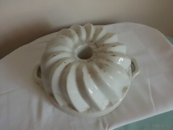 Starožitná keramická bábovka - 3