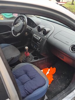 Ford fiesta 1.4 tdci 2004 silver - 3