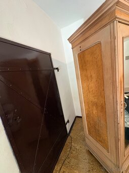 Šatnní skříň - 3