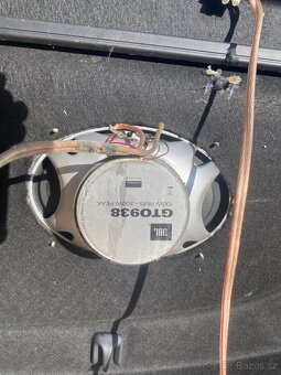 Plato Golf V + repraky JBL GTO938 - 3