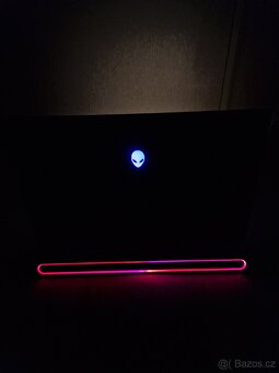 Herní notebook Alienware M15 R3 - 3