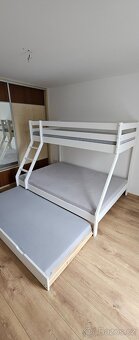 Patrová postel i s matracemi a přistýlkou - 3