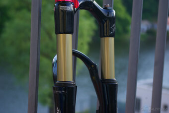 vidlice Manitou Skareb Super TPC lock, 26" - 3