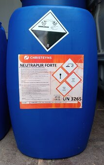 Plastové kanystry objem 60 l - 3