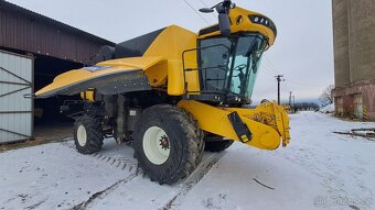 Prodám New Holland cx8.80 - 3