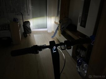 Elektrická koloběžka Ninebot by Segway Kickscooter MAX G30 - 3