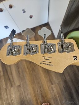 Baskytara 4strunná Fender Squier Affinity - 3
