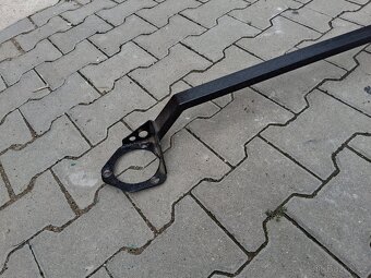 Prodám Rozpěru mezi přední Tlumiče Škoda Fabia 1 - 3