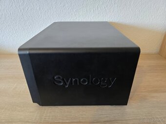 NAS server Synology DS1813+ 22TB - 3