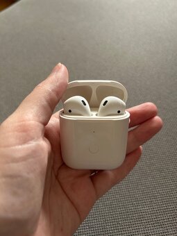 Apple Airpods 2. generace - 3