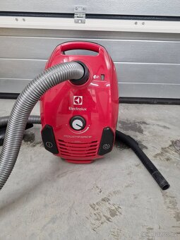 Vysavac Electrolux Powerforce Classic - 3