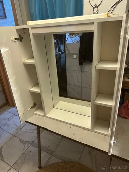 Skříňka do koupelny - 3