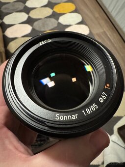 ZEISS Batis 85 mm f/1.8 - 3