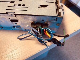 Autorádio JVC KS-F150 - 3