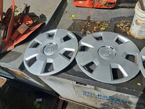 Poklice r15 original skoda sidus - 3