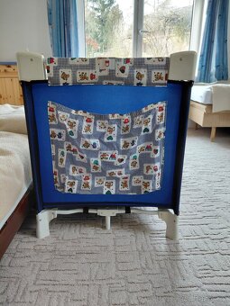 Dětská skládací postýlka - 3