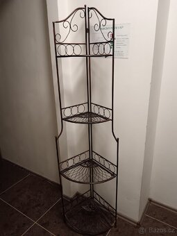 Kovový stojan na květiny - 3