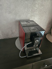 Švýcarský kávovar Jura A5 Black&RED Limitovaná edice - 3