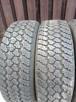 Wrangler Goodyear 245/75/17 - 3