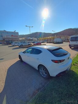 Mazda 3 BP 2.0 Skyactive - G 122k 2020 - olej po 7-8tis. km - 3