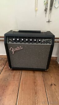 Fender Squier Elektrická kytara+ Fender Champion 20 kombo - 3