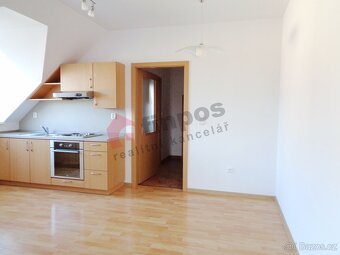 Pronájem bytu 2kk, 67m2 v Chlumci nad Cidlinou - 3