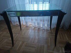 Zrcadlovy konferenční stolek - 3