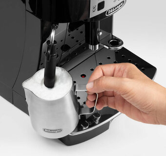 Espresso DeLonghi Magnifica S Ecam 22.112 B černé - 3