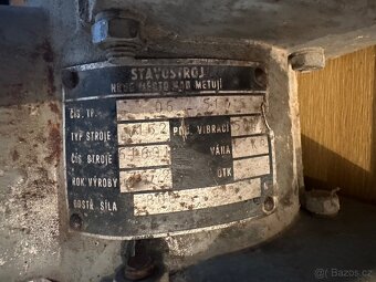 Vibrační asynchronní motor 400V - 3