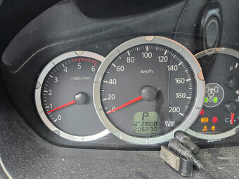 Mitsubishi L200 - 3