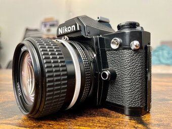 Nikon FM2n, Nikon Ai-S Nikkor 28mm f/2.8 - 3