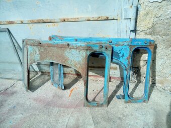 ZETOR - 3011 - 4011 - KULATÁ KABINA + SKLA - 3