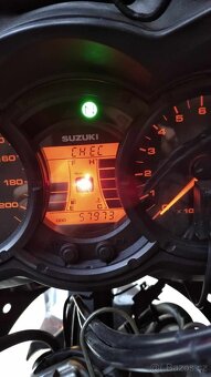 Suzuki DL650 V-Stromv - 3