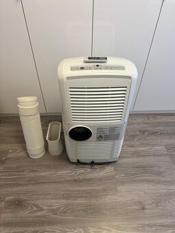 Mobilní klimatizace DeLonghi PAC N82 ECO / do 80 m³ / 2400 W - 3