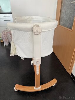 Postýlka s funkcí kolébky Petite&Mars - 3