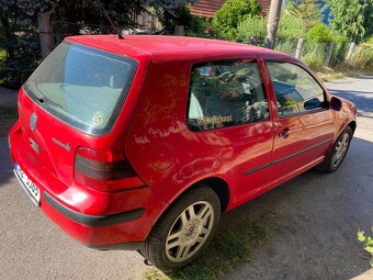 Volkswagen Golf 4 1.6 - 3