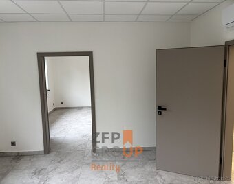 Pronájem komerčních prostorů o rozloze 40 m2 - kanceláře 2x - 3